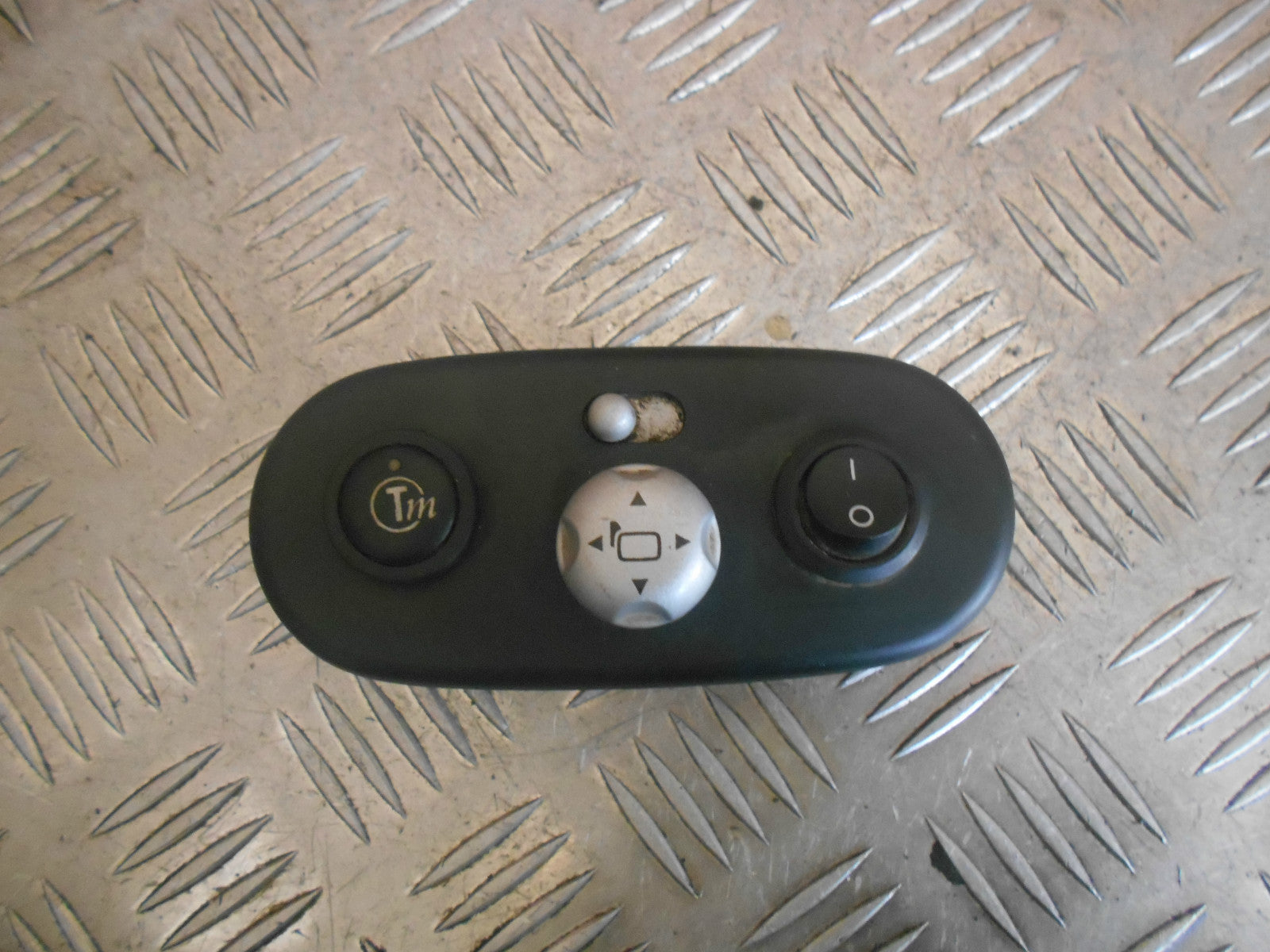 BMW MINI R52 CONVERTIBLE 2006 WING MIRROR ADJUSTER SWITCH ASSEMBLY 6924652
