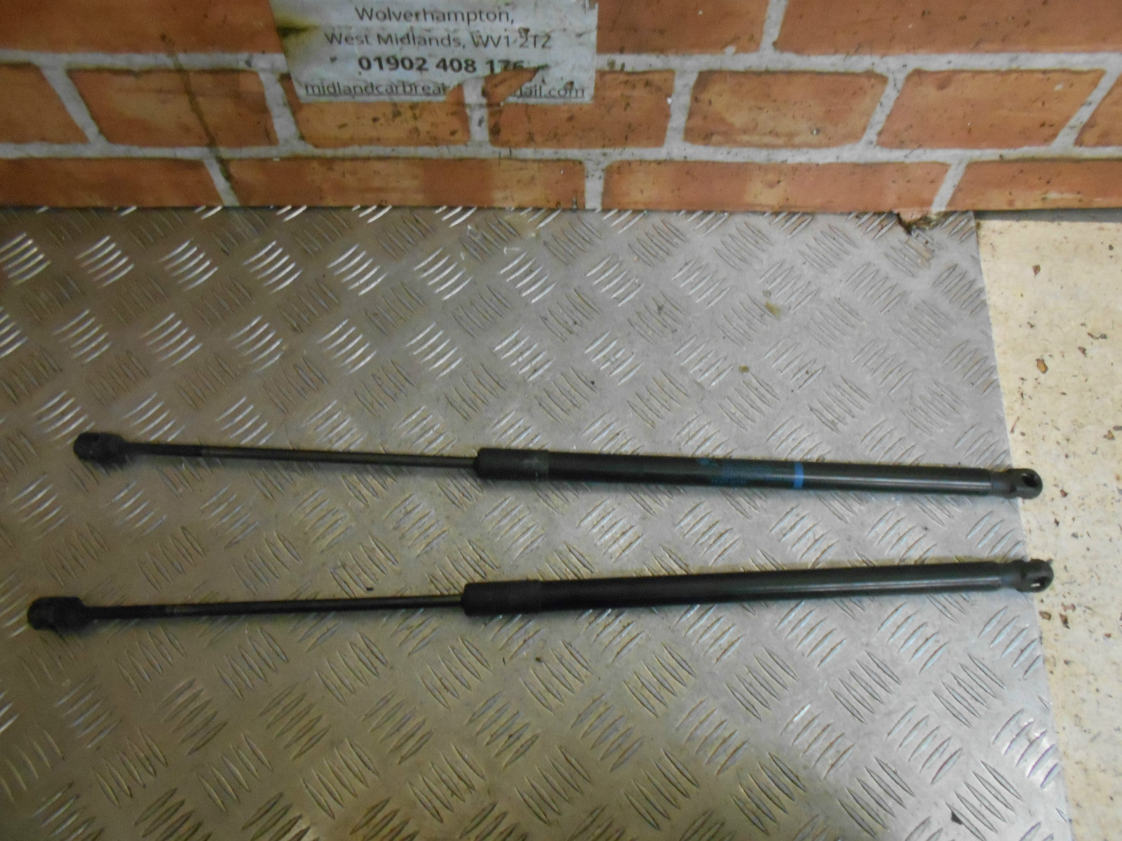 PEUGEOT 5008 2015 BOOTLID BOOT LID TAILGATE STRUTS DAMPERS LIFTERS 9683738180