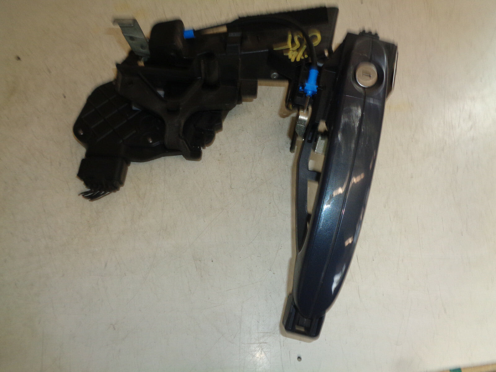 FORD MONDEO MK4 2014 OSF DRIVER SIDE FRONT DOOR EXTERIOR HANDLE COMPLETE UNIT