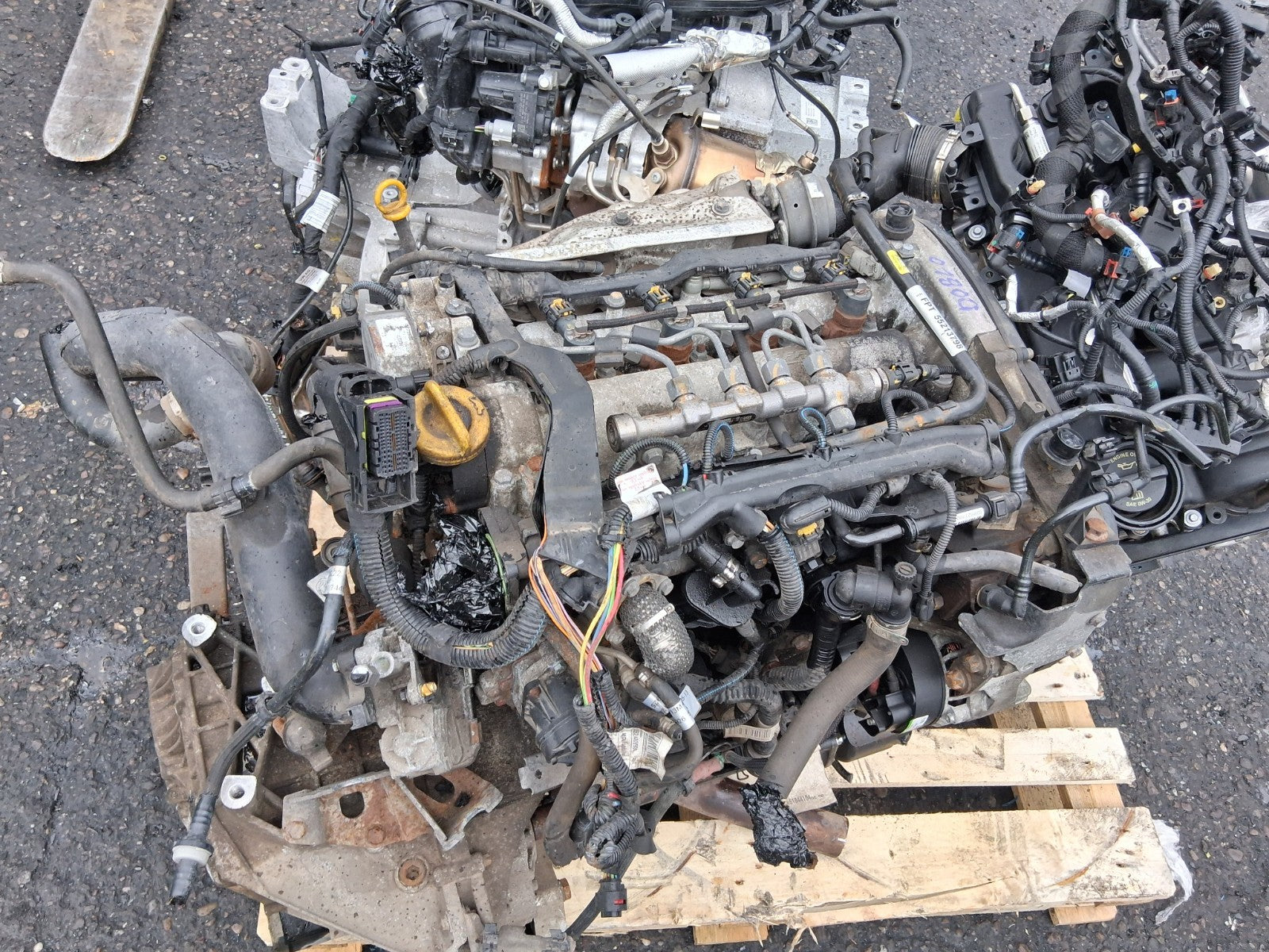 2013 FIAT DOBLO 1.6 MULTIJET DIESEL BARE ENGINE WITH PUMPS & INJECTORS 198A3.000