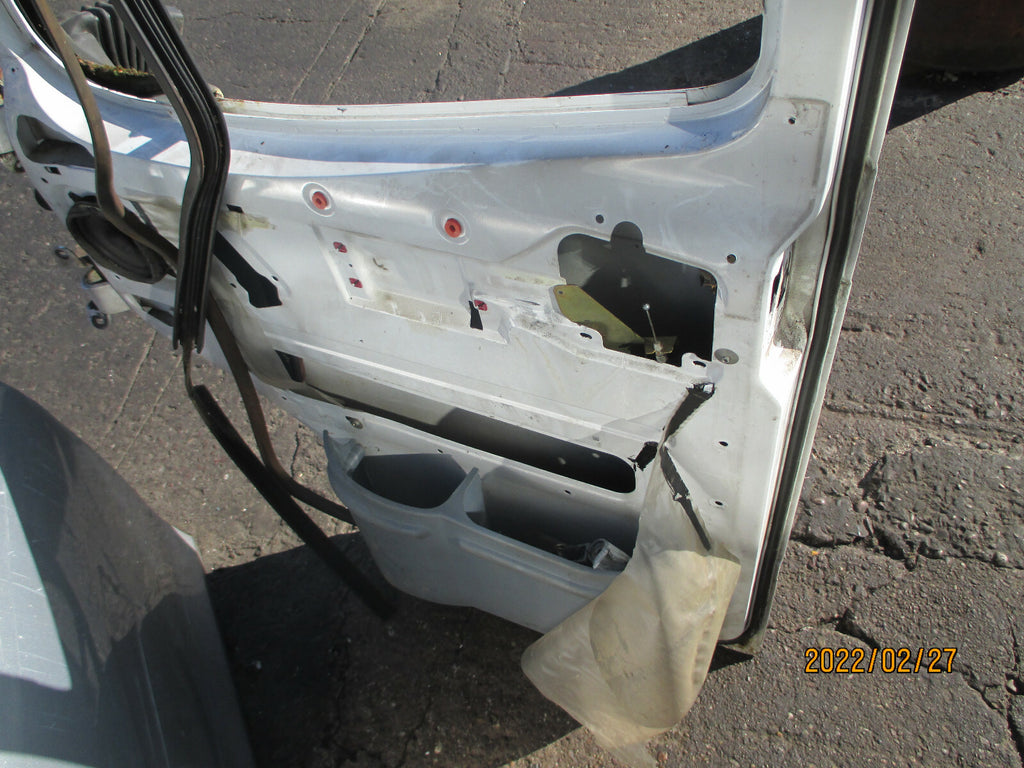 LDV CONVOY 400 VAN 2000 OSF DRIVER SIDE FRONT BARE DOOR WHITE