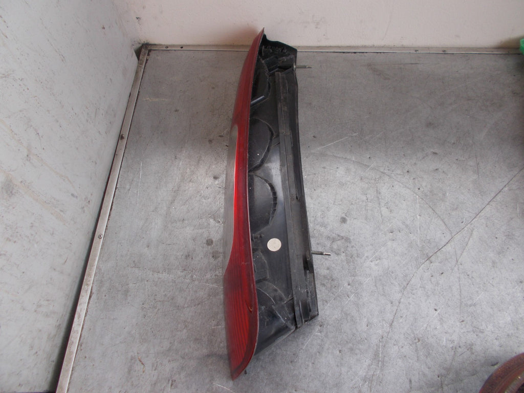 FORD FOCUS C MAX MK1 OSR DRIVER SIDE REAR LIGHT TAIL LIGHT 3M5113A602AA