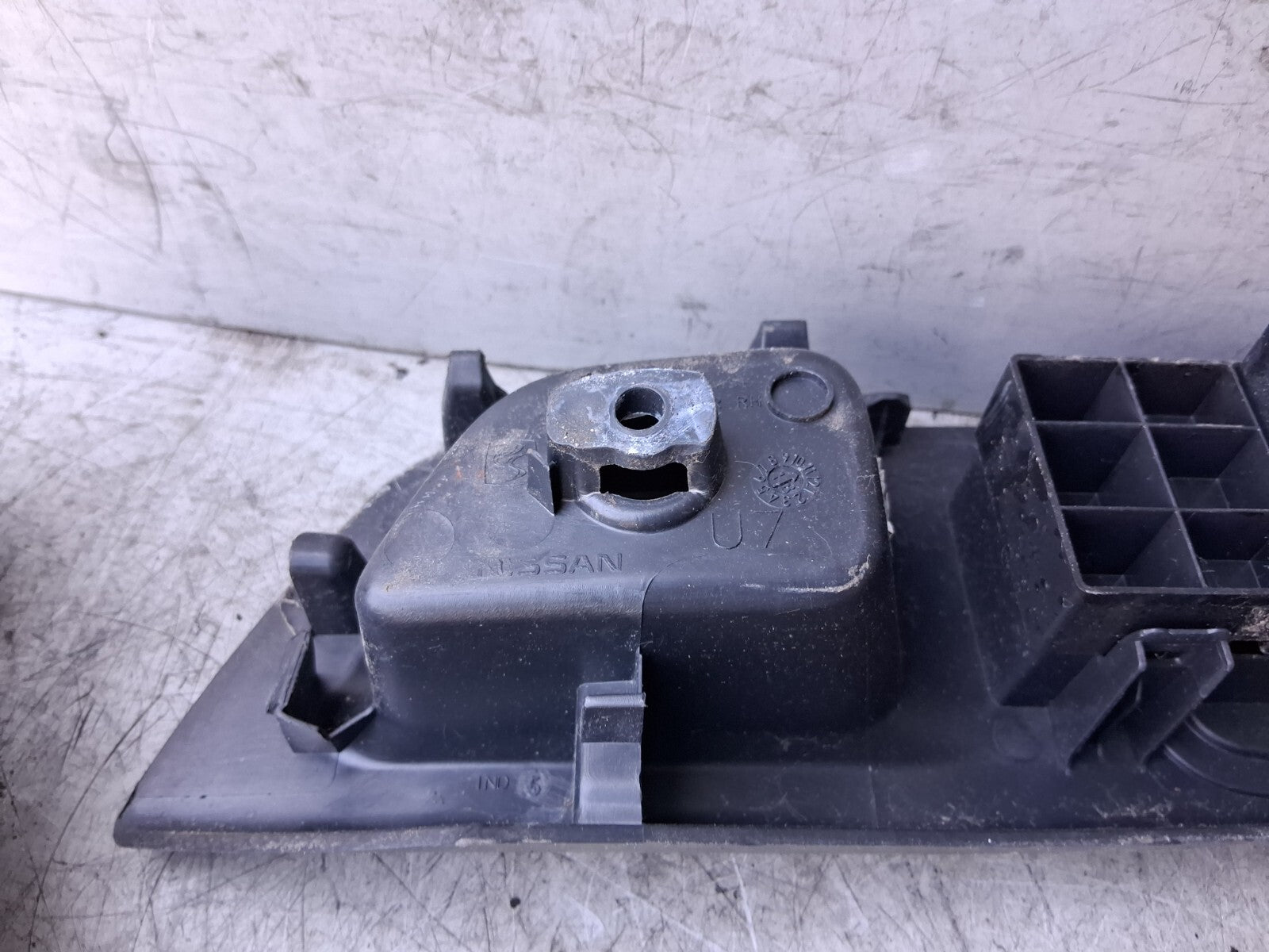 2019 NISSAN MICRA K14 OSF DRIVER SIDE RIGHT WINDOW CONTROL SWITCH 255705RA0A