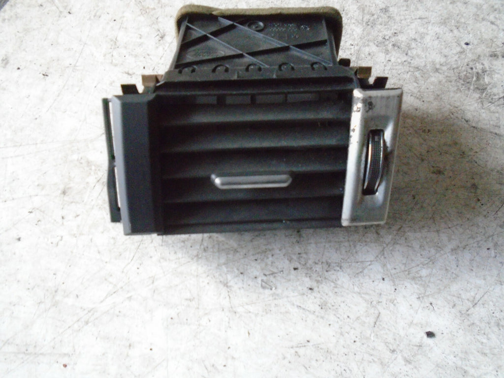 RANGE ROVER EVOQUE 2013 L538 OSF FRONT DRIVER SIDE AIR VENT BJ32018B09