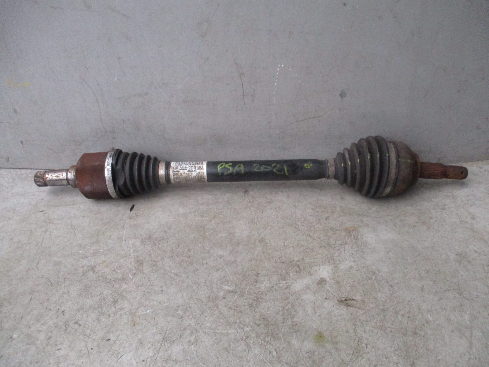VAUXHALL VIVARO C MK3 2021 1.5 DIESEL NSF PASSENGER SIDE DRIVESHAFT 9839520980