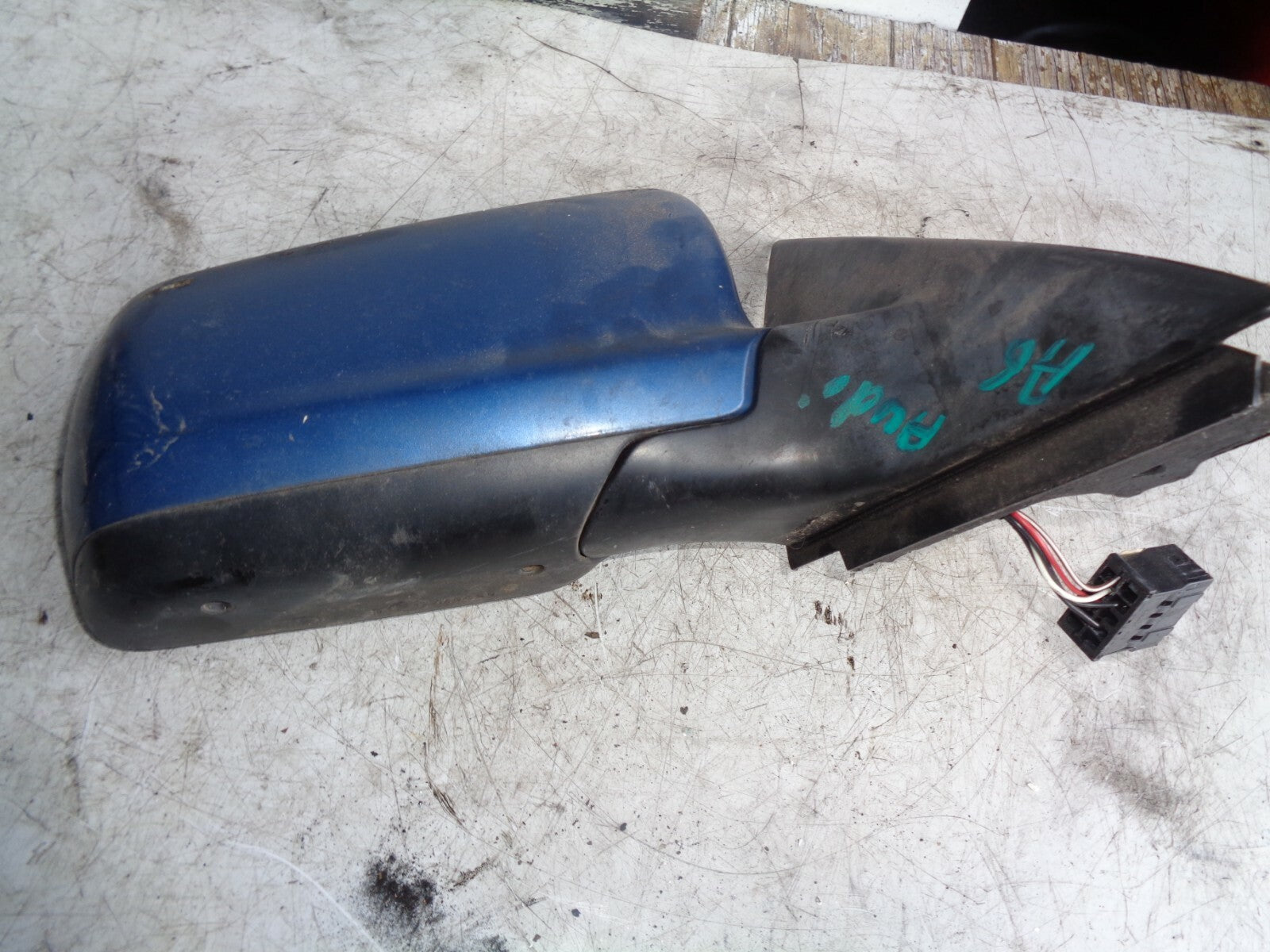 AUDI A6 C6 RIGHT DRIVER SIDE WING MIRROR DAMAGED E1 010629