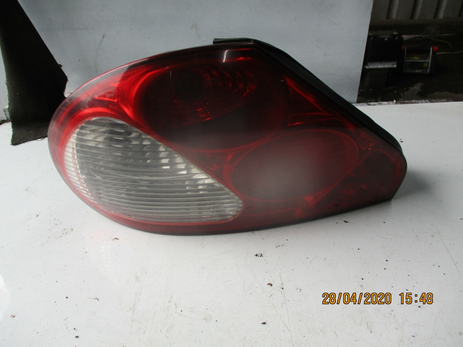 JAGUAR X TYPE 2001 - 2007 NSR PASSENGER SIDE REAR LIGHT