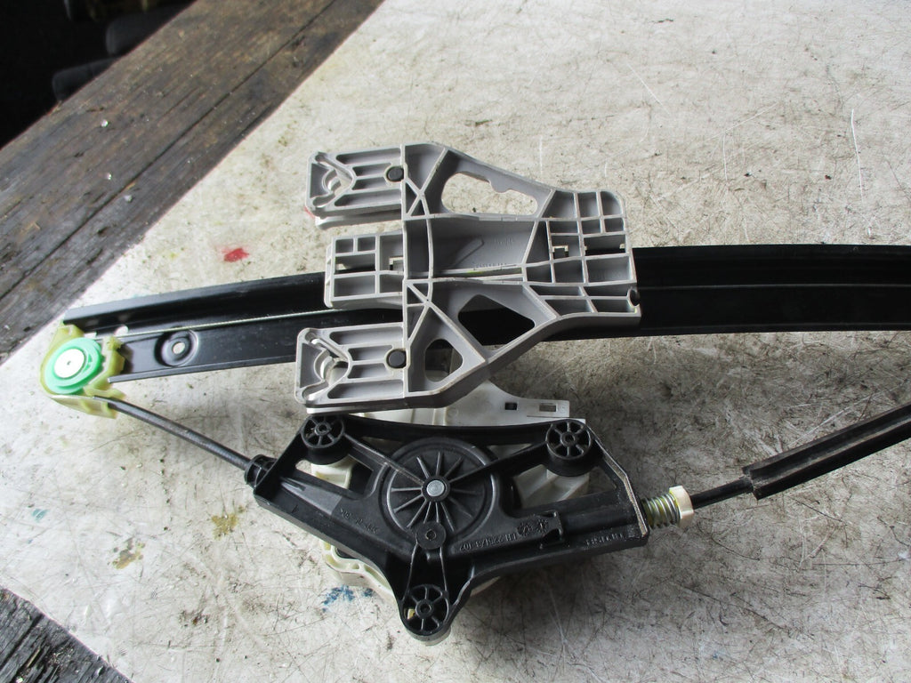 AUDI A6 C7 2017 NSR PASSENGER SIDE REAR WINDOW REGULATOR MECHANISM 4G0839461