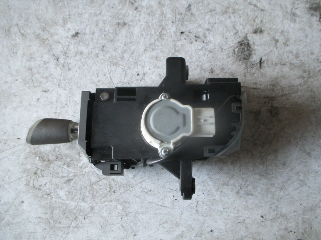 TOYOTA PRIUS 2005 XW20 GEAR SELECTOR SHIFTER