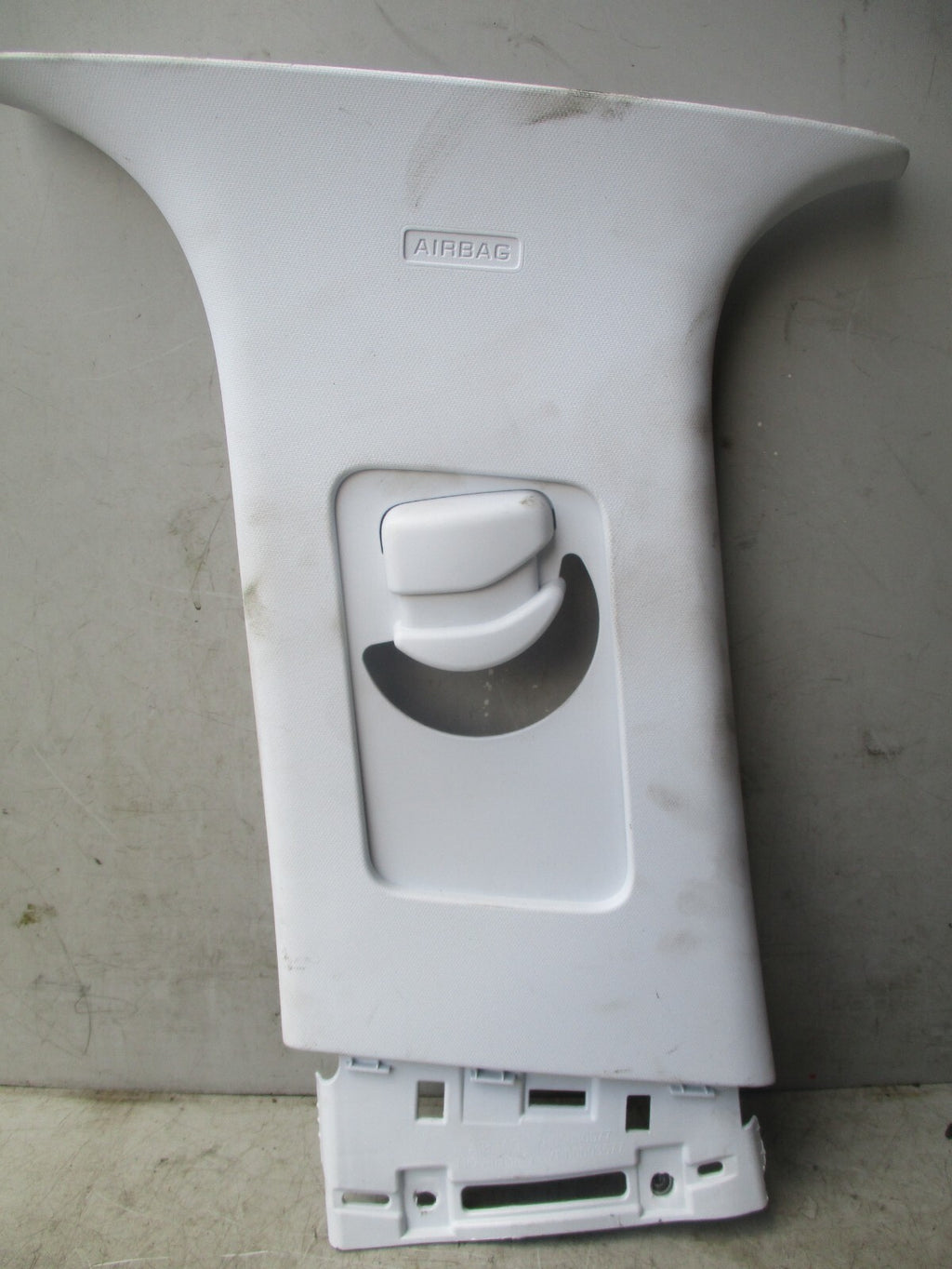 2023 VAUXHALL GRANDLAND UPPER PILLAR TRIM LEFT SIDE YP00030577