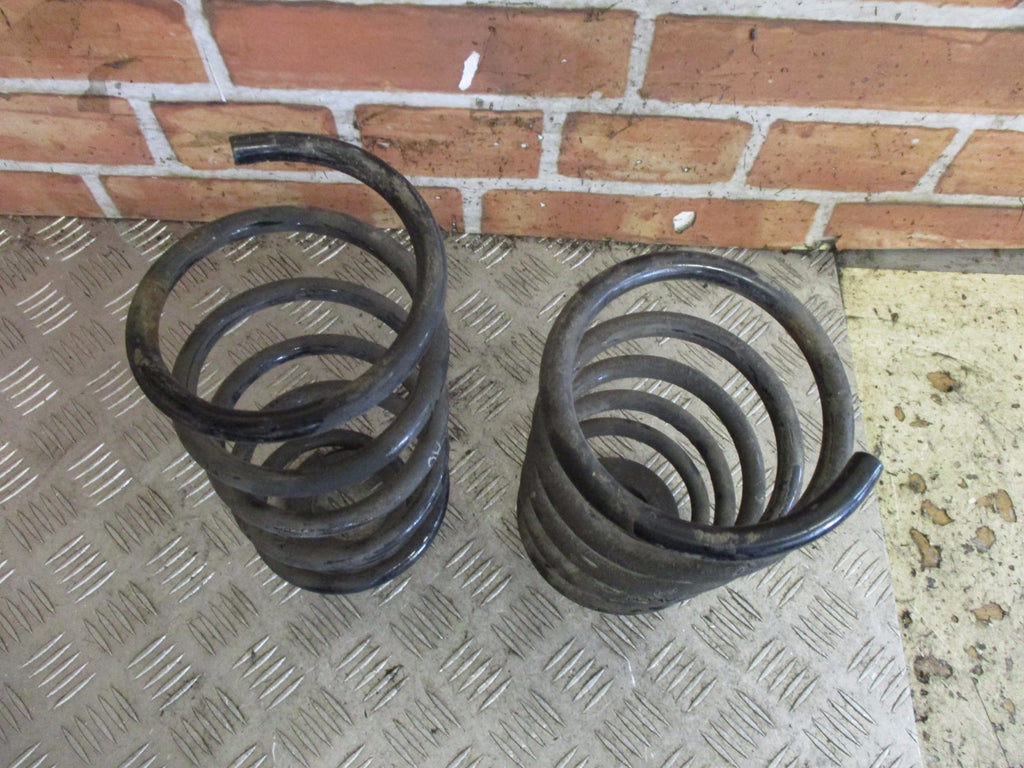 VAUXHALL CORSA E 2017 1.4 2 X PAIR REAR COIL SPRING SPRINGS SET