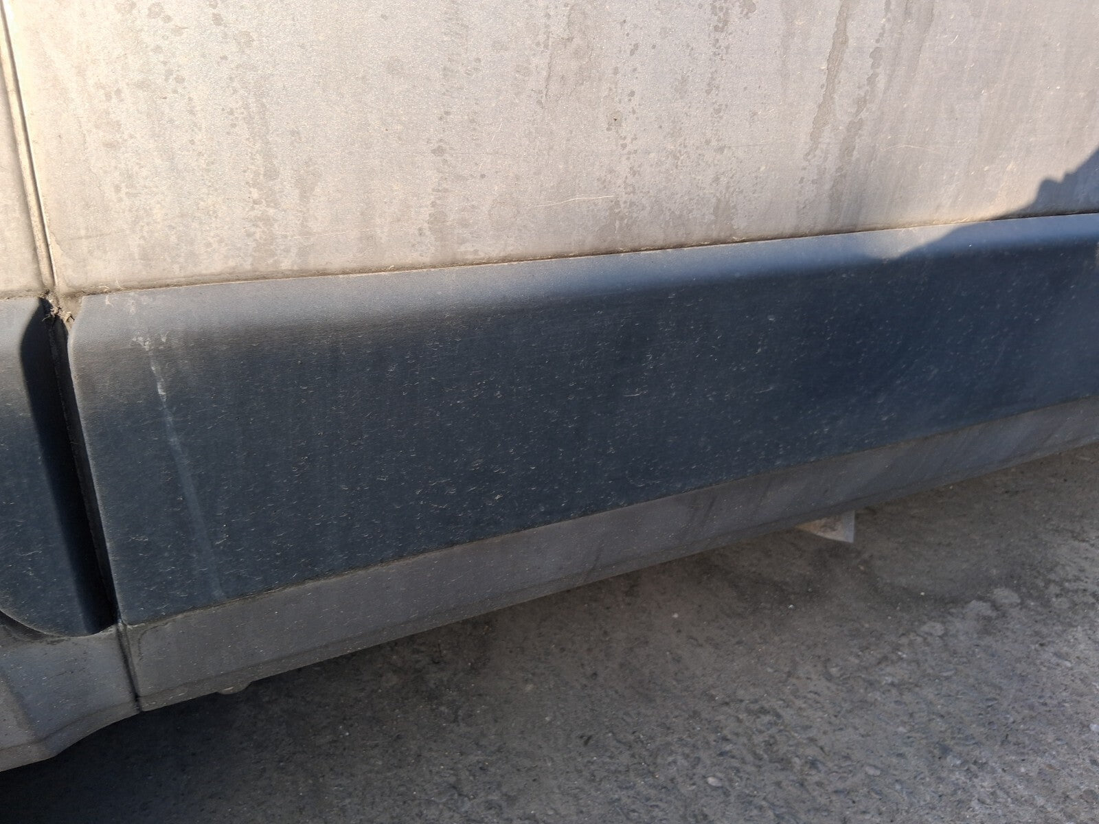 2021 PEUGEOT BOXER MK3 OSR DRIVER SIDE BODY MOULDING