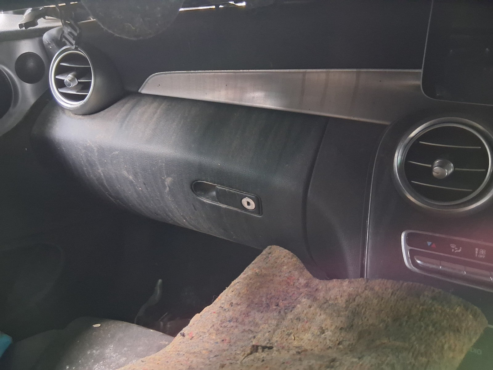 2021 MERCEDES C CLASS C205 COUPE NSF PASSENGER SIDE FRONT LEFT AIR VENT