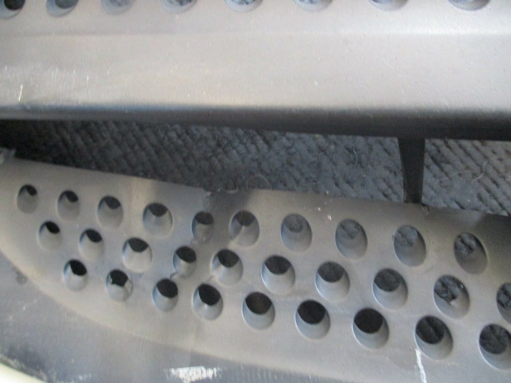 MERCEDES CITAN 2013 FRONT GRILLE WHITE GRILL