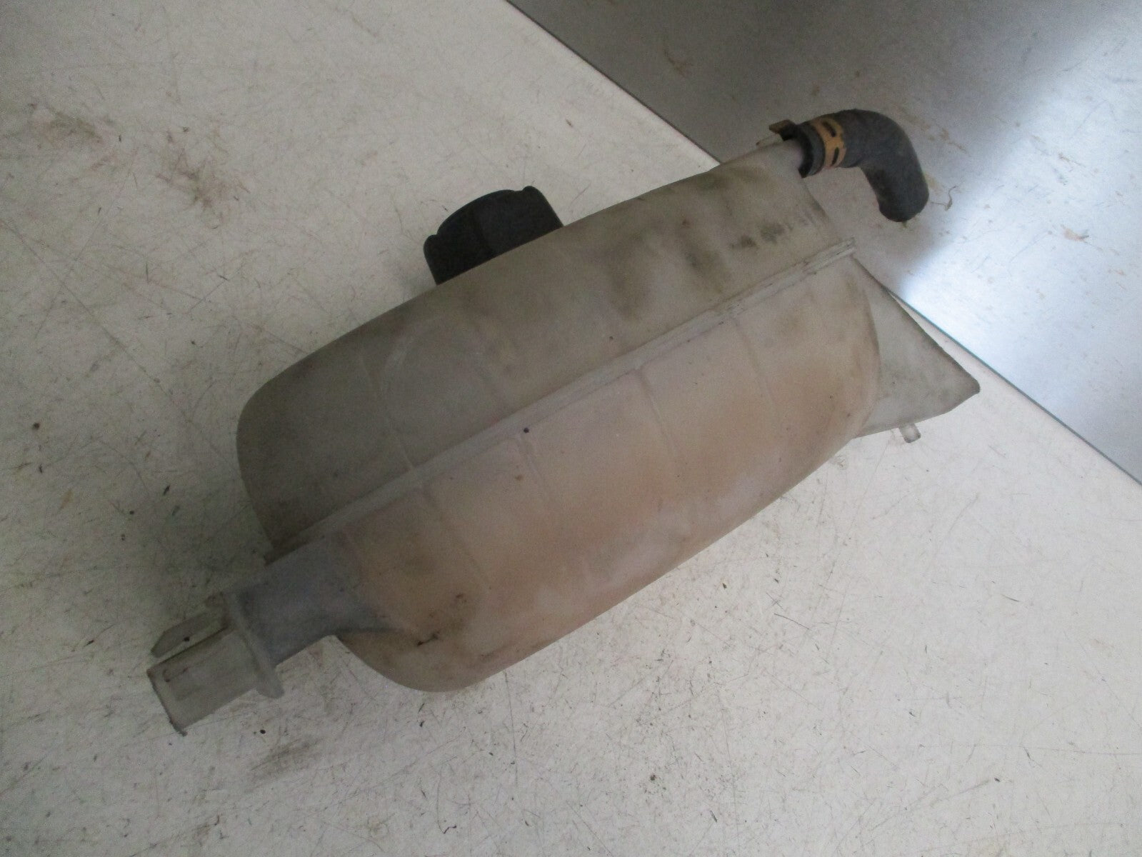 VAUXHALL VIVARO MK1 2014 2.0 DIESEL COOLANT WATER EXPANSION TANK BOTTLE