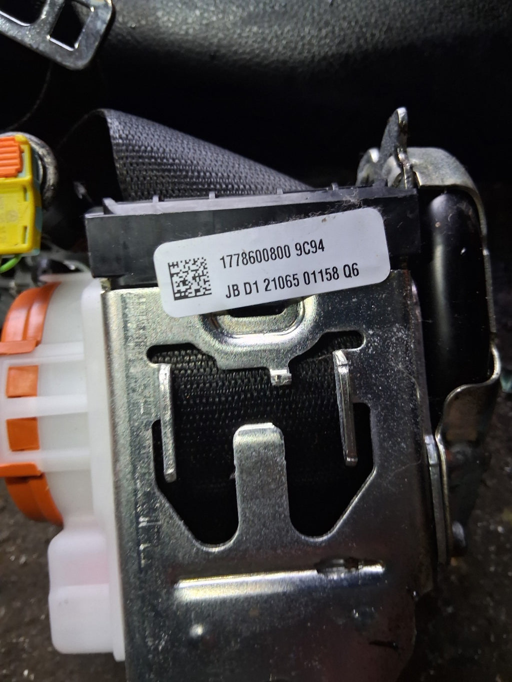 2021 MERCEDES A CLASS V177 OSF DRIVER SIDE FRONT RIGHT SEAT BELT 1778600800