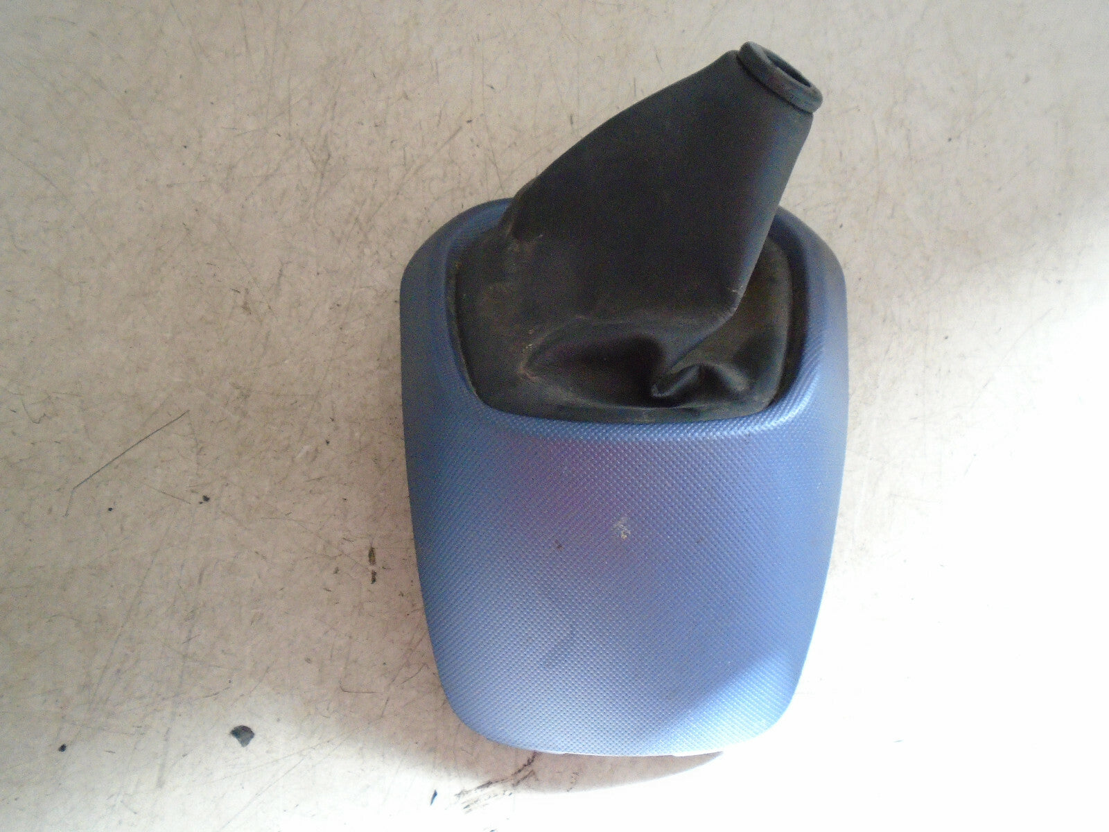 HYUNDAI I10 MK2 2016 MANUAL GEARSTICK GAITER & GEAR KNOB 84651B4910