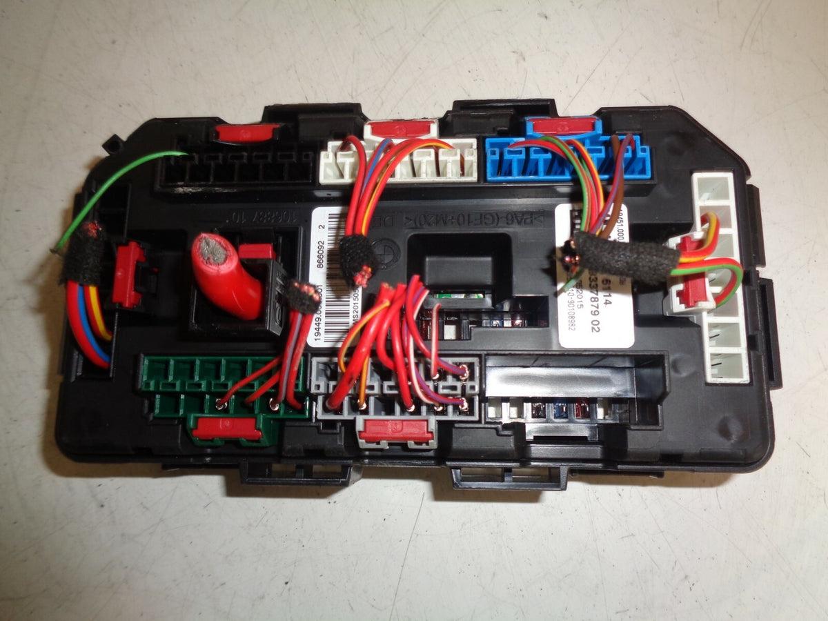 BMW 3 SERIES F30 2017 FUSE BOX POWER DISTRIBUTION RELAY BOX 9337879
