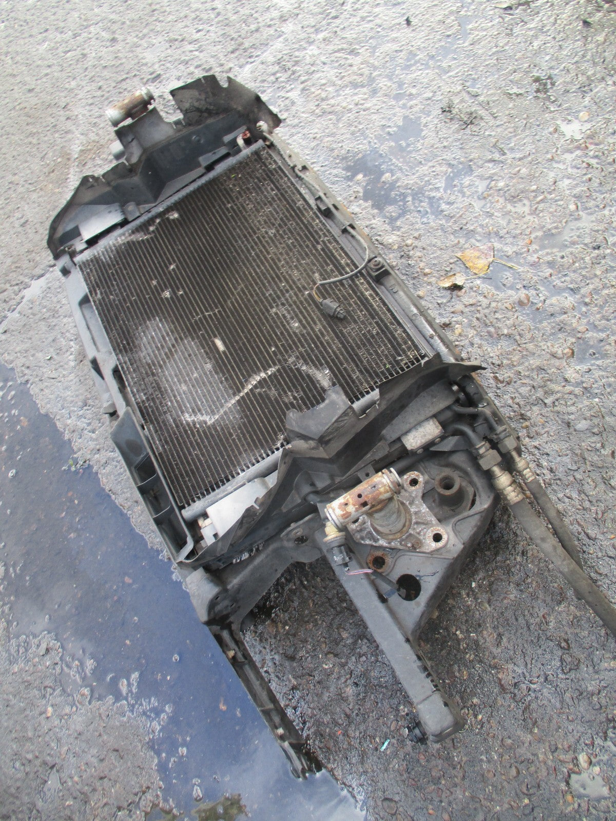 AUDI A6 2004 C5 4B AVANT 1.9 TDI RADIATOR RADPACK SLAM PANEL 4B0260401T