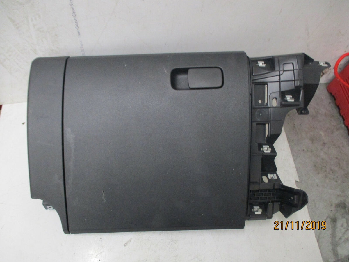 VW VOLKSWAGEN UP 2017 INTERIOR STORAGE GLOVEBOX LID COMPARTMENT 1S2857097C