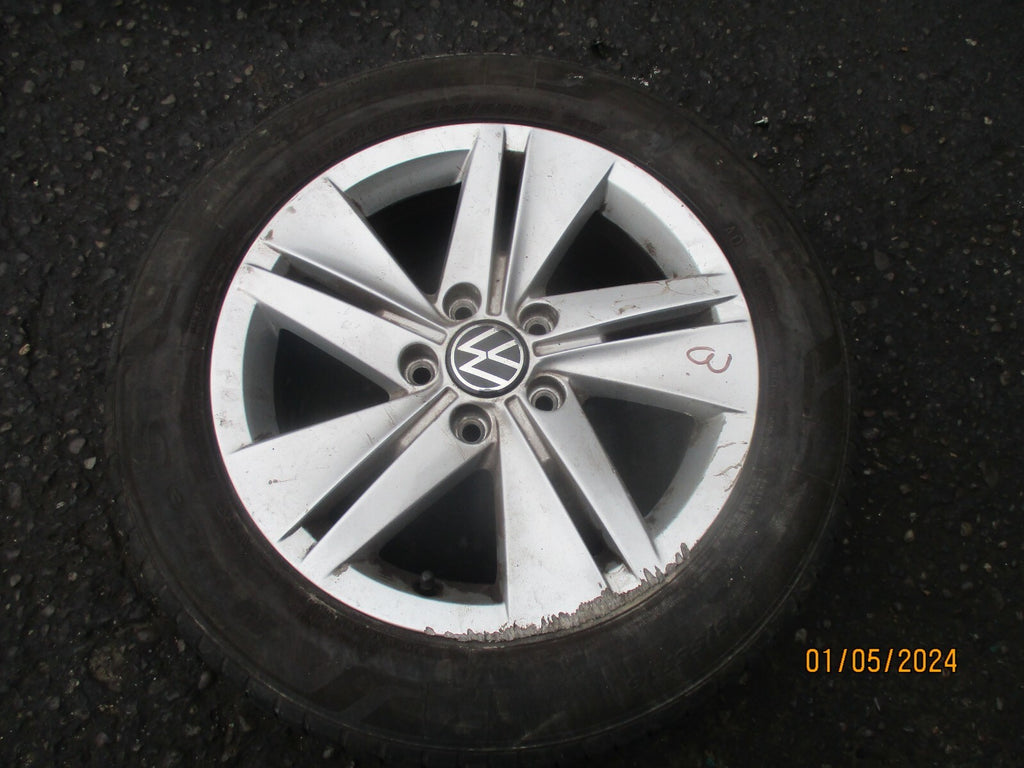2023 VW VOLKSWAGEN GOLF MK8 16 INCH ALLOY WHEEL WITH TYRE 205/55R16 REF 3