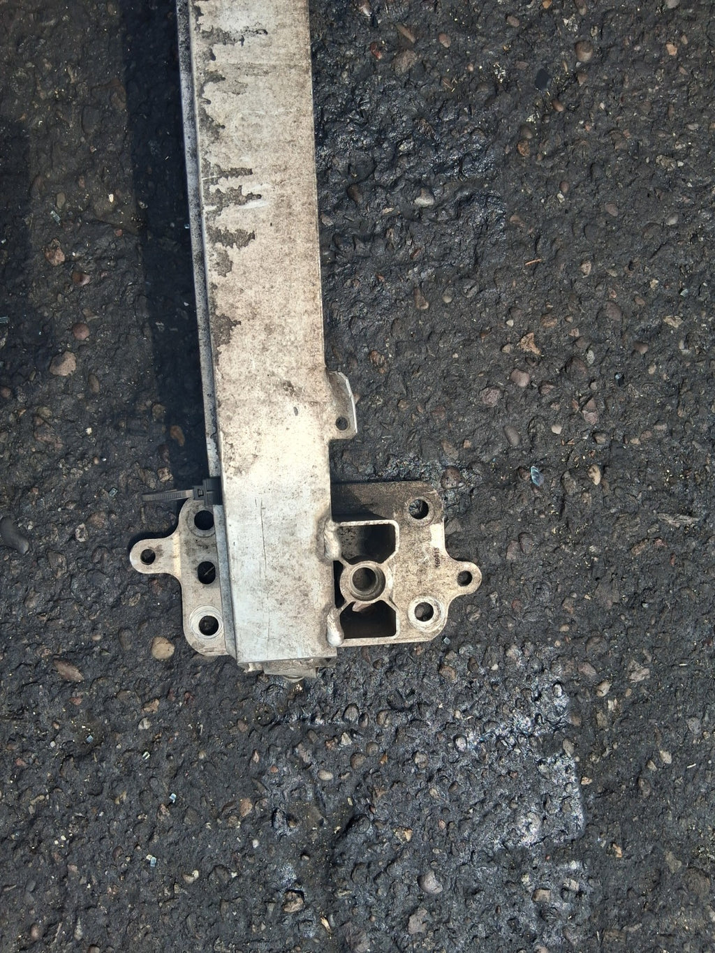 2017 VAUXHALL CORSA E 3 DOOR FRONT BUMPER CRASH BAR REINFORCEMENT BAR
