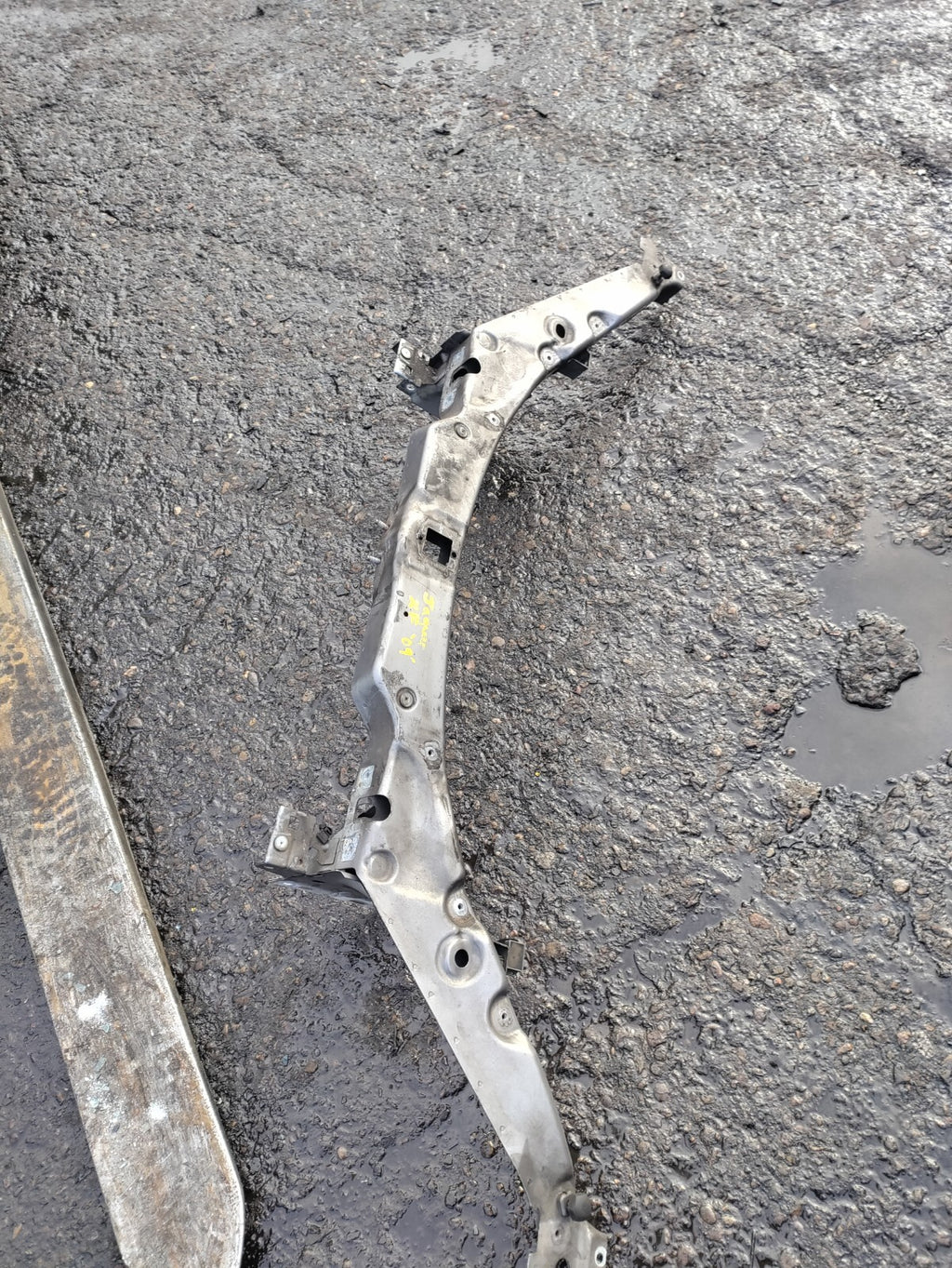 2009 JAGUAR XF X250 FRONT SLAM PANEL TOP BONNET LOCK RADIATOR SUPPORT BAR