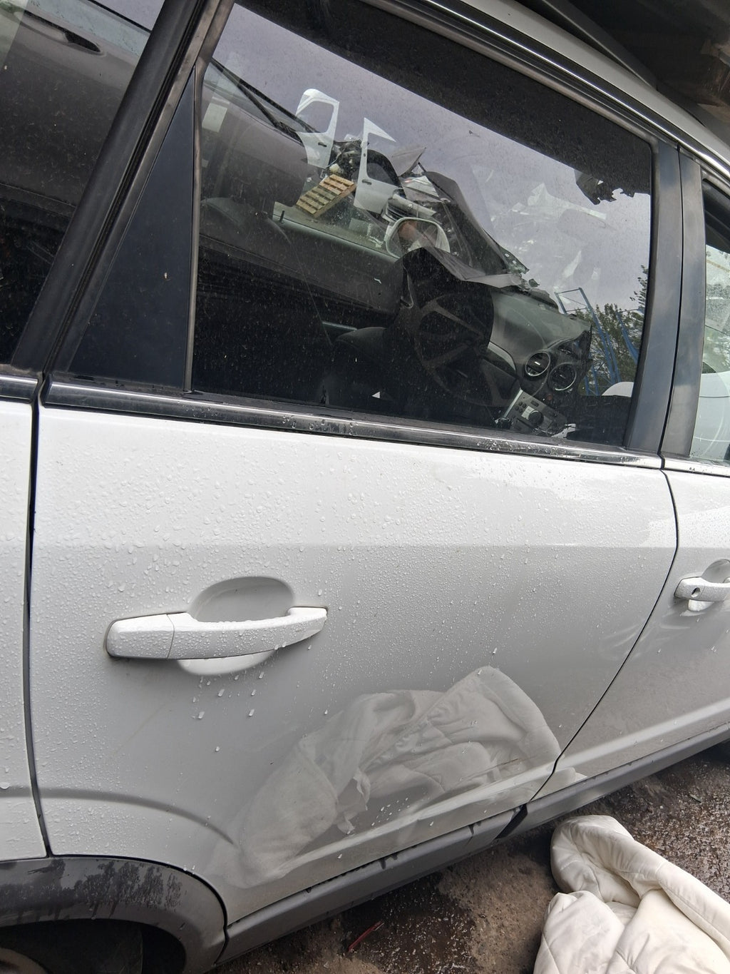 2015 VAUXHALL ANTARA MK1 OSR DRIVER SIDE REAR COMPLETE DOOR WHITE GAZ