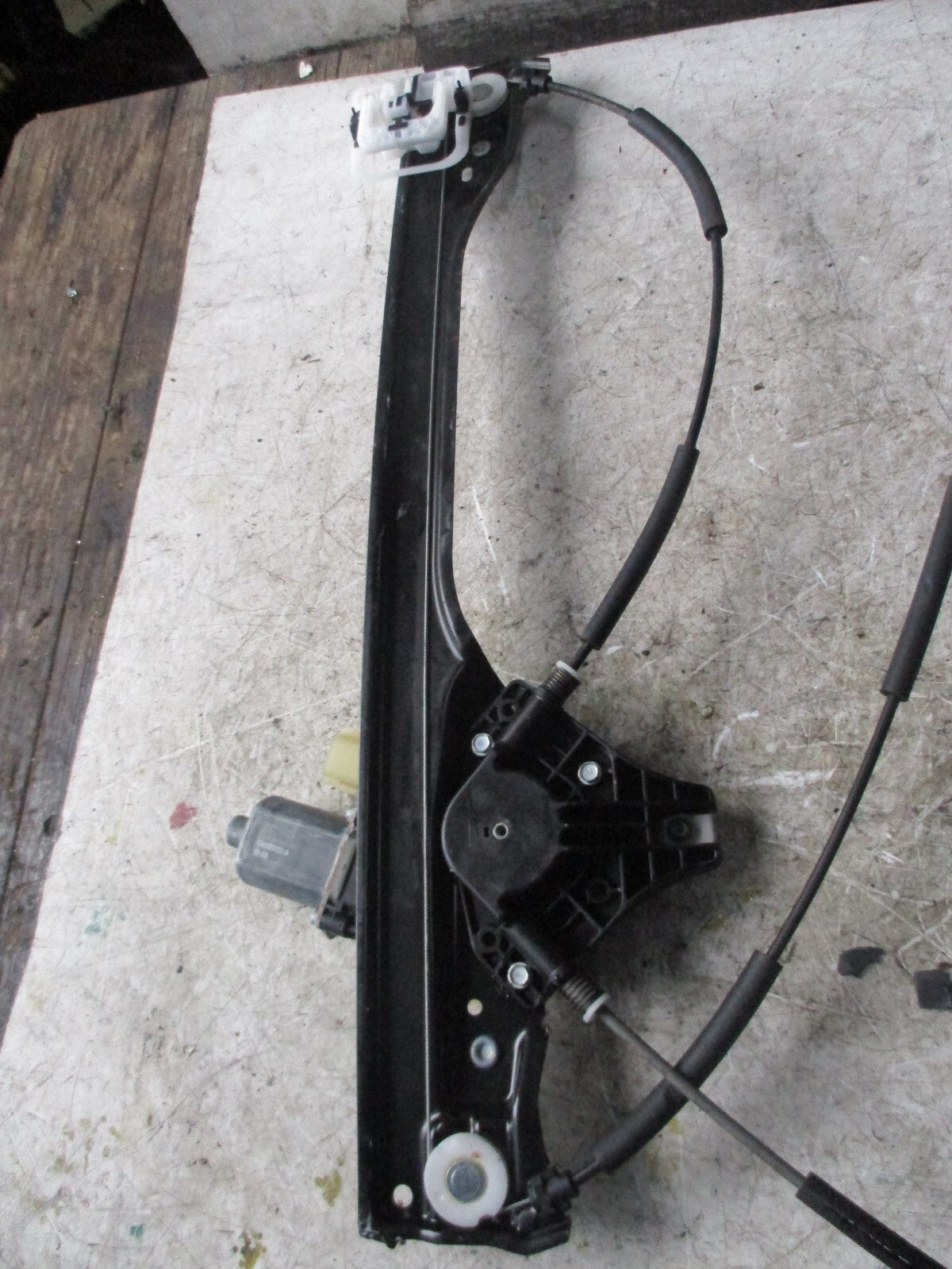 FORD S-MAX 2018 OSF DRIVER SIDE FRONT WINDOW REGULATOR & MOTOR EM2BR23200AF
