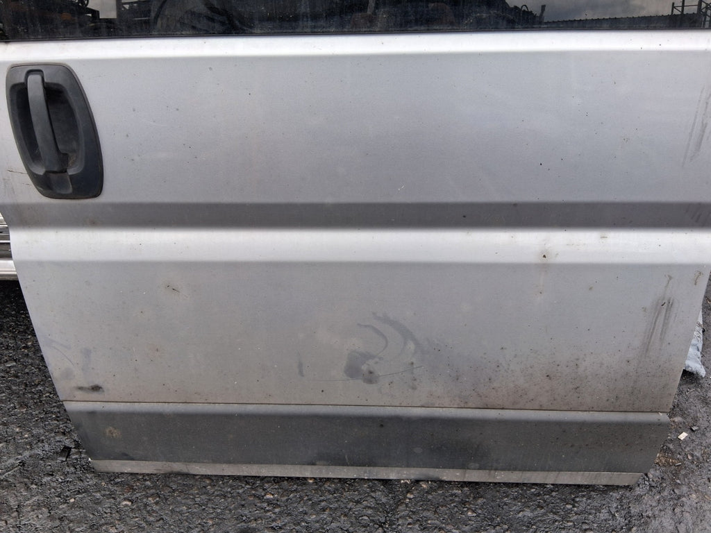 2021 PEUGEOT BOXER MK3 NSF PASSENGER SIDE COMPLETE SLIDING DOOR WITH GLASS GREY
