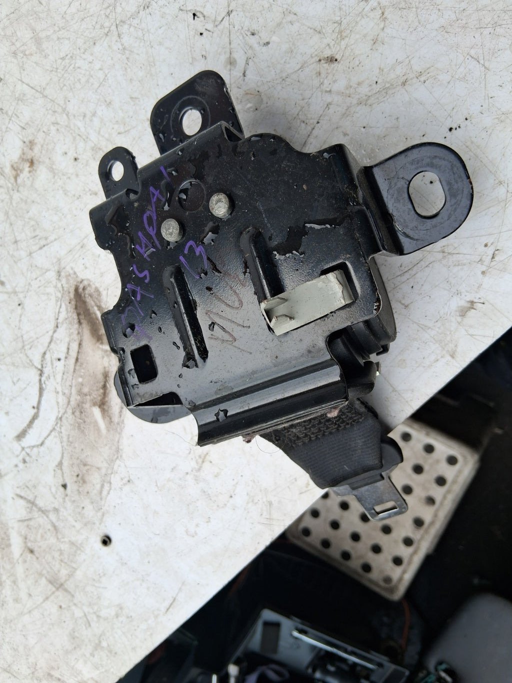 2013 NISSAN QASHQAI J10 REAR CENTER MIDDLE SEAT BELT 542426500A