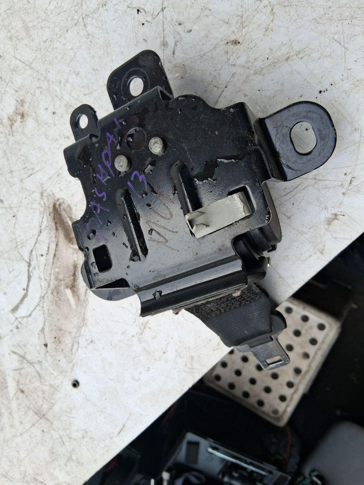 2013 NISSAN QASHQAI J10 REAR CENTER MIDDLE SEAT BELT 542426500A
