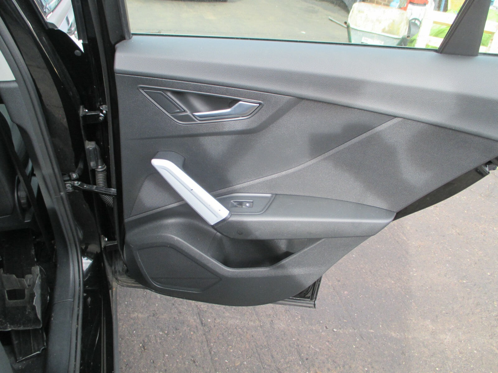 AUDI Q2 MK1 2020 OSR DRIVER SIDE REAR PLASTIC DOOR CARD PANEL ONLY