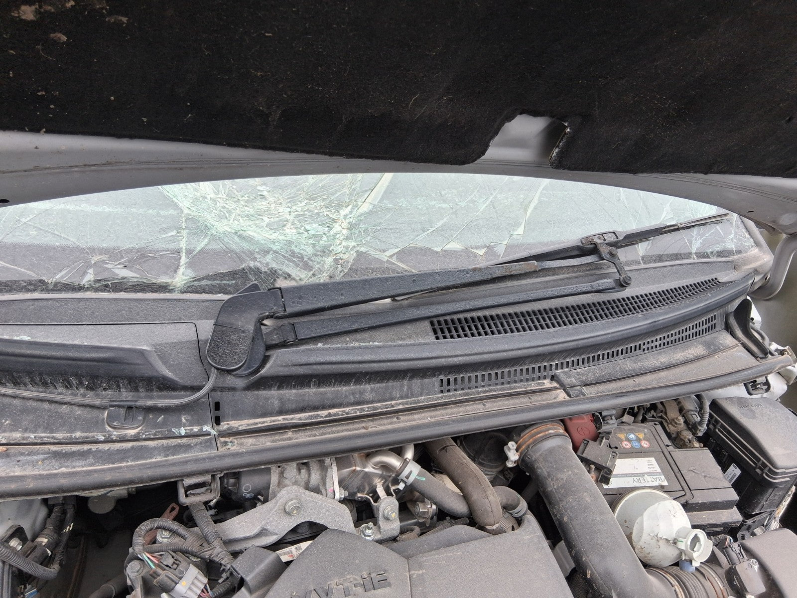 TOYOTA YARIS MK3 2019 FRONT WINDSCREEN WIPER MOTOR LINKAGES