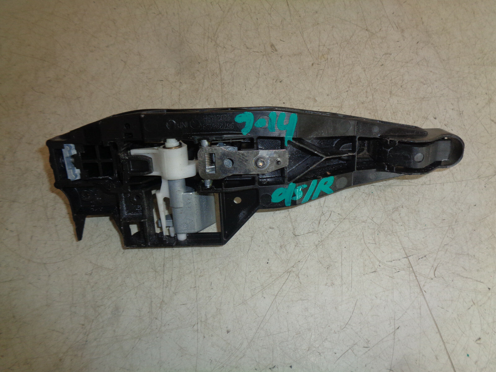 PEUGEOT 208 2014 OSR DRIVER SIDE REAR EXTERIOR DOOR HANDLE 9672961080