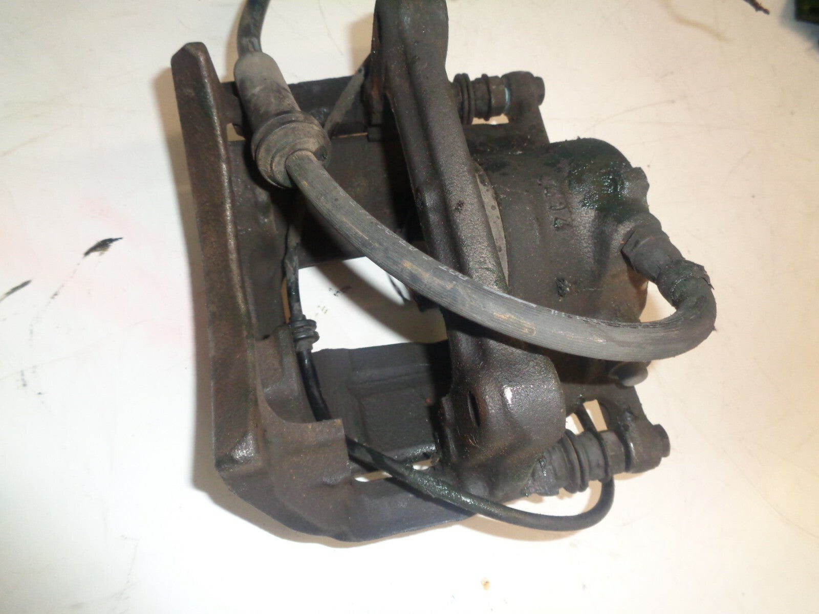 MERCEDES BENZ 2015 GLA 220 CDI DIESEL OSF DRIVER SIDE FRONT BRAKE CALIPER