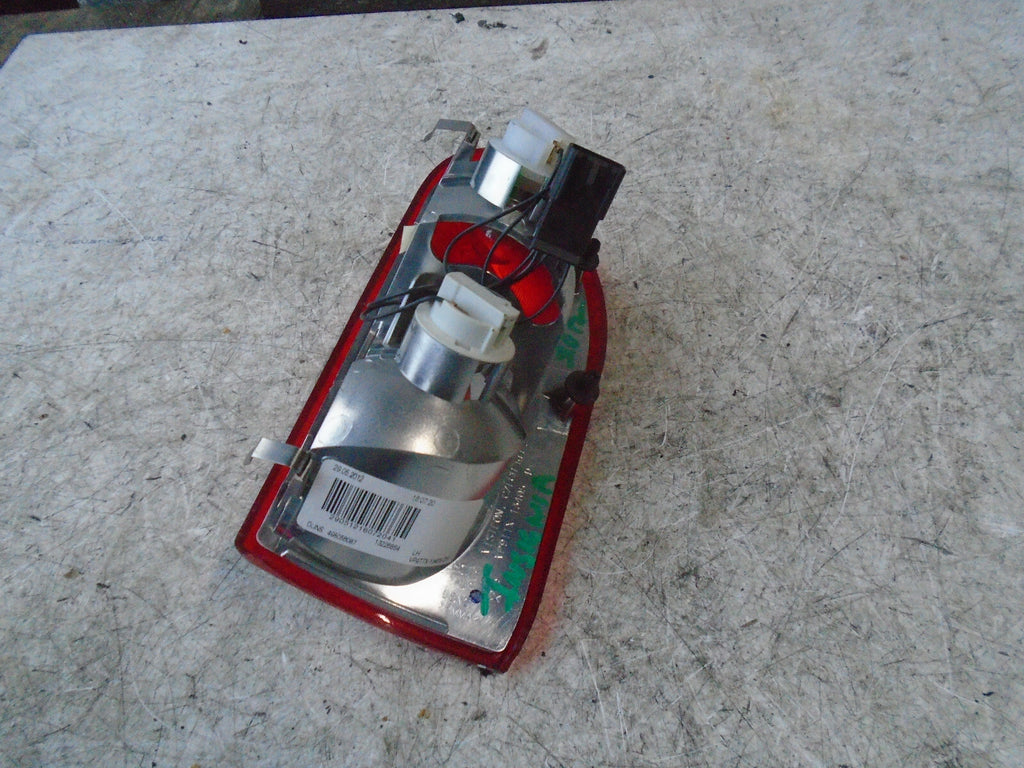VAUXHALL INSIGNIA MK1 2012 NSR PASSENGER SIDE REAR INNER TAIL LIGHT 13226854