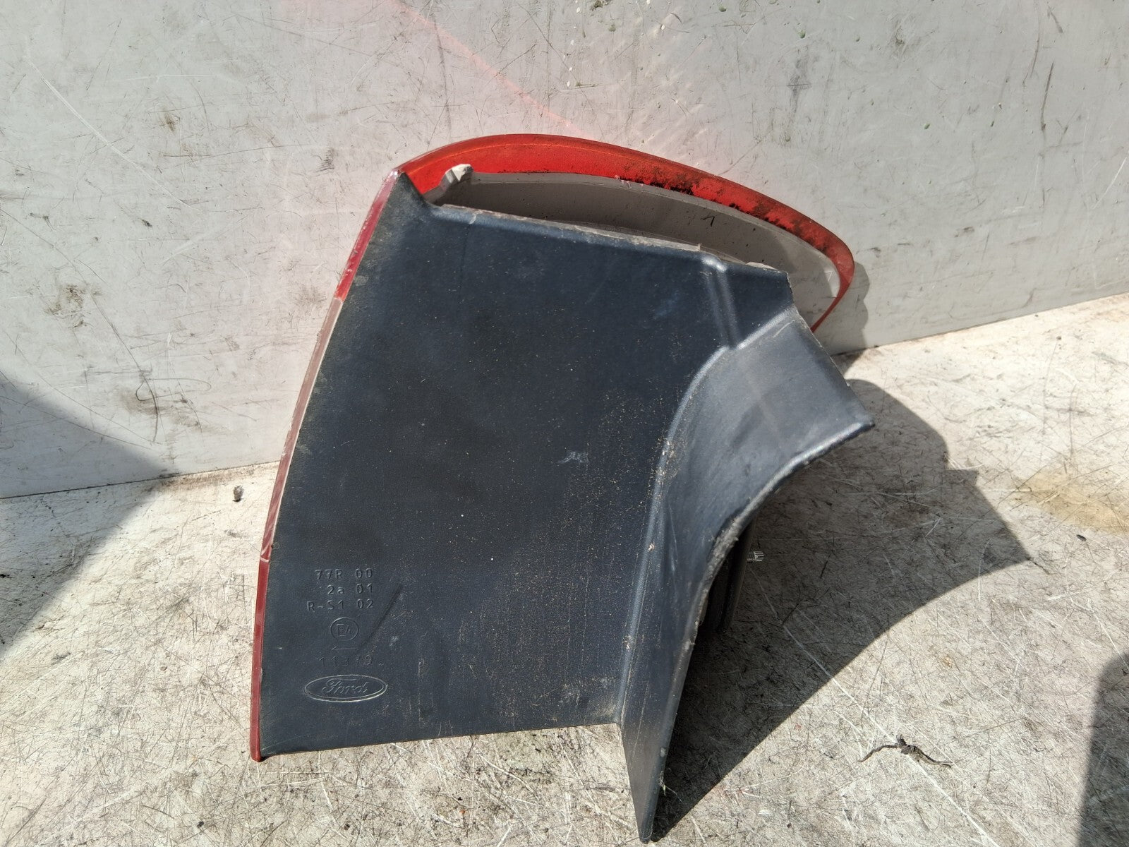 FORD MONDEO MK4 2008 NSR PASSENGER SIDE REAR LEFT OUTER LIGHT 7S7113405A