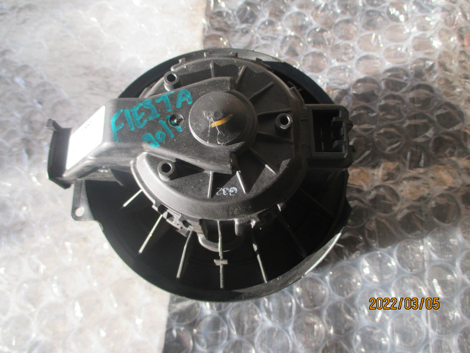 FORD FIESTA MK7 2011 HEATER BLOWER MOTOR FAN 8E2H18456BA