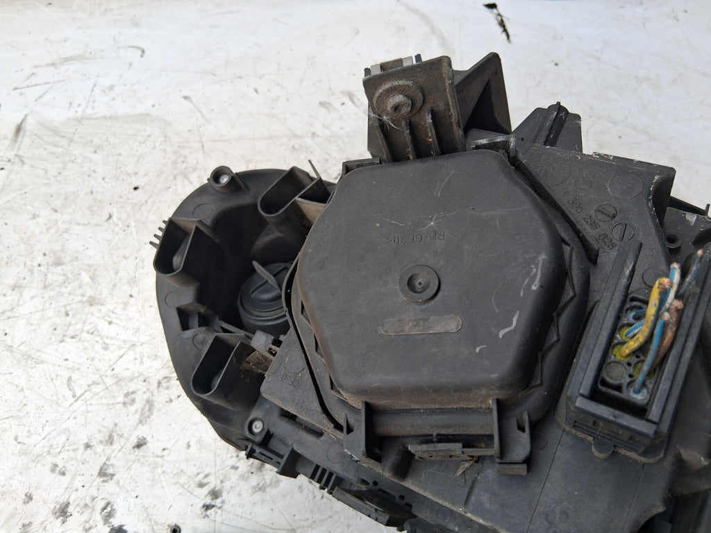2004 BMW X3 E83 OSF DRIVER SIDE FRONT RIGHT HEADLIGHT 1305630416