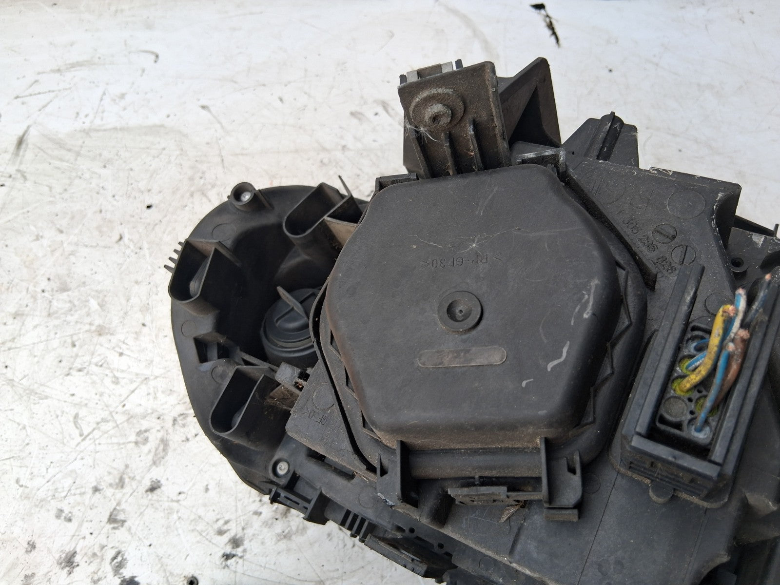 2004 BMW X3 E83 OSF DRIVER SIDE FRONT RIGHT HEADLIGHT 1305630416