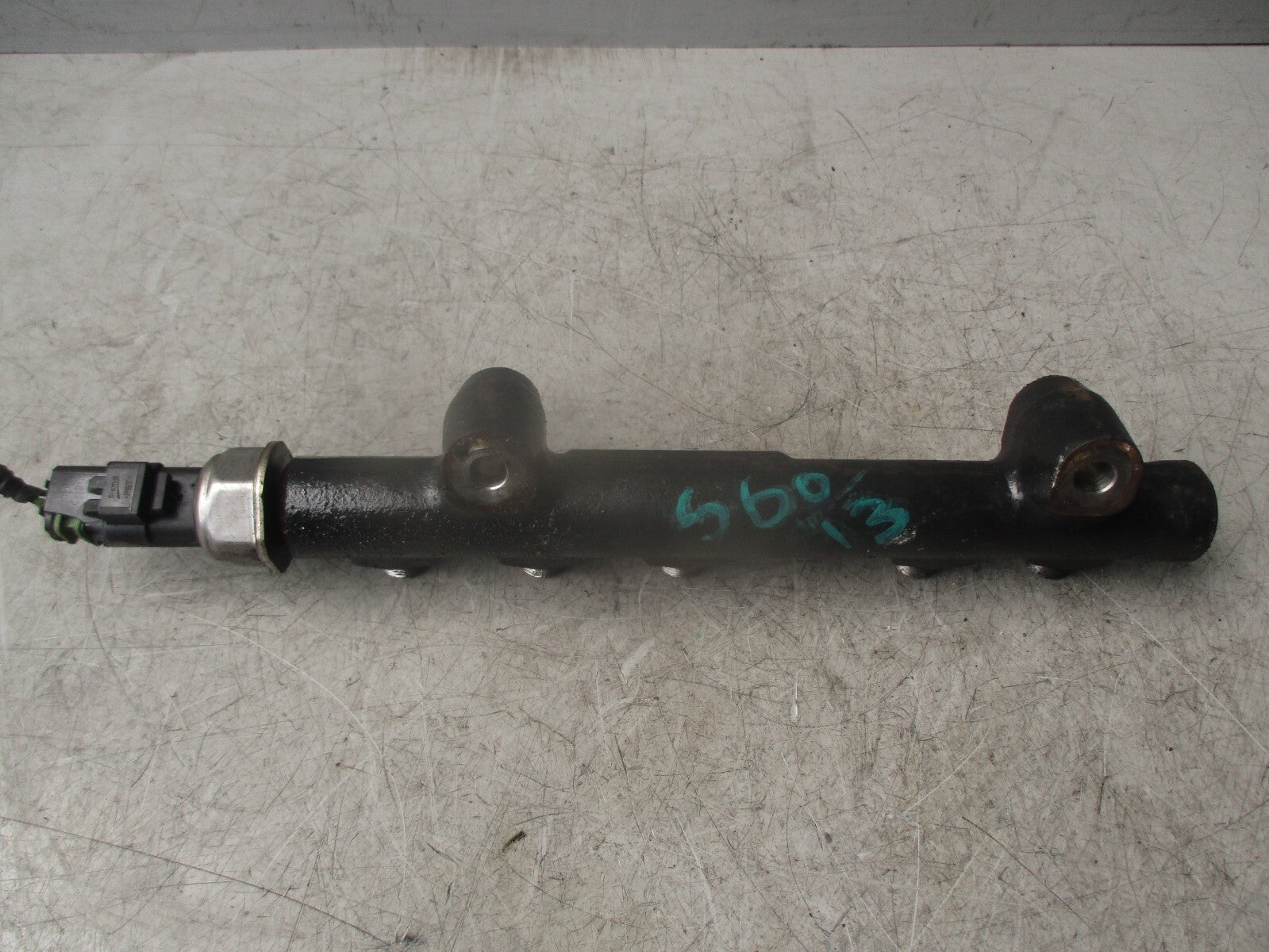 2013 VOLVO S60 MK2 1.6 DIESEL FUEL INJECTOR RAIL 9685297580