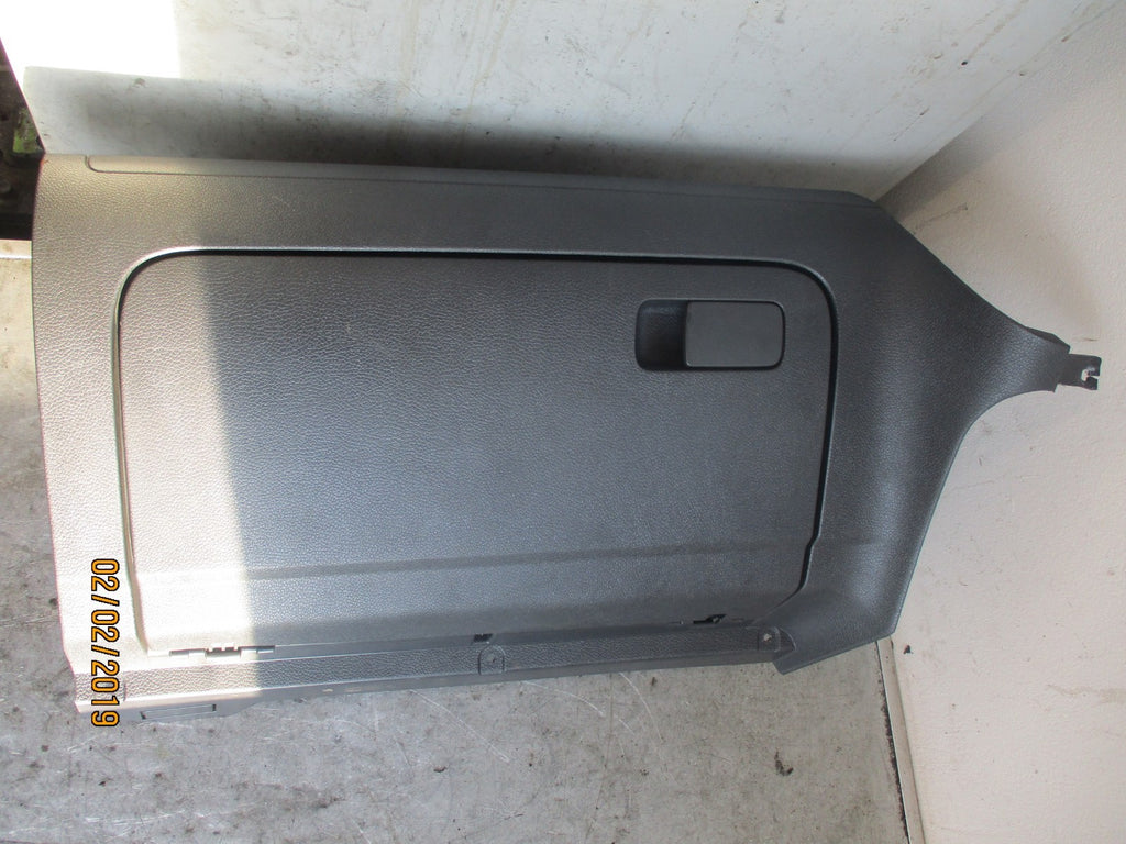 VW VOLKSWAGEN GOLF MK5 GLOVE BOX COMPARTMENT 1K2857290