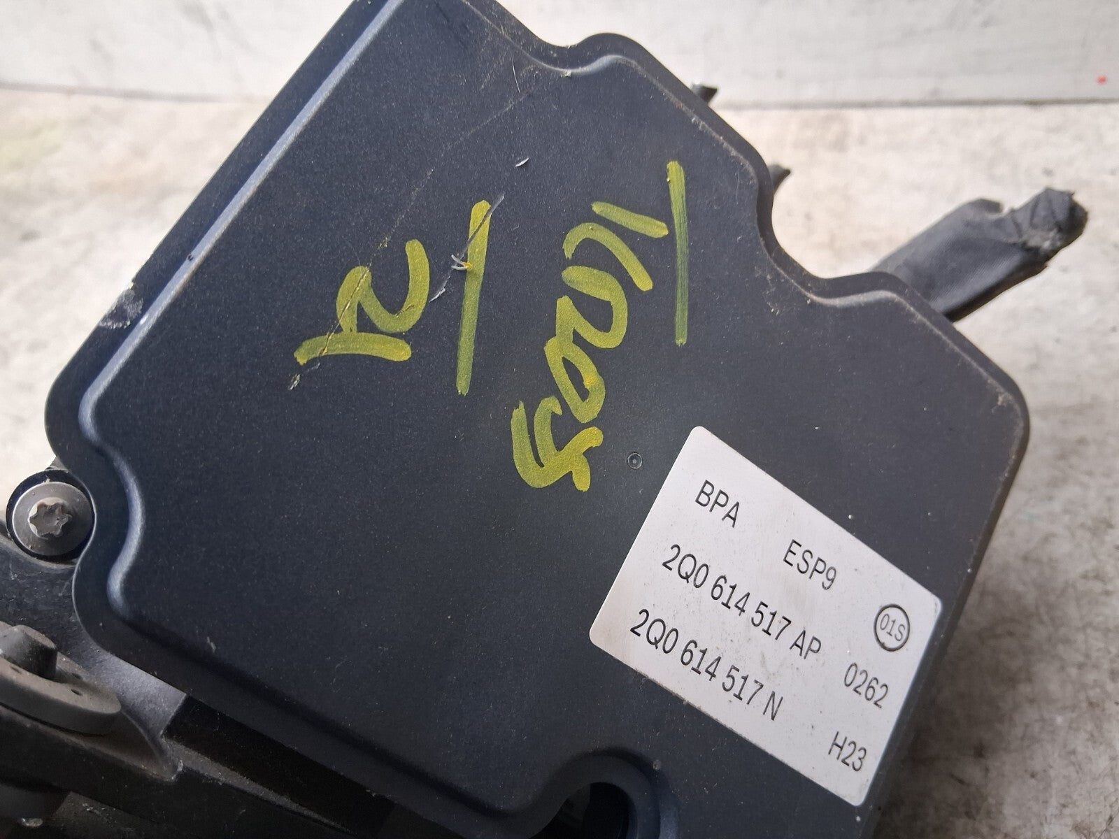2021 VW VOLKSWAGEN T-CROSS ABS PUMP CONTROL MODULATOR 2Q0614517AP