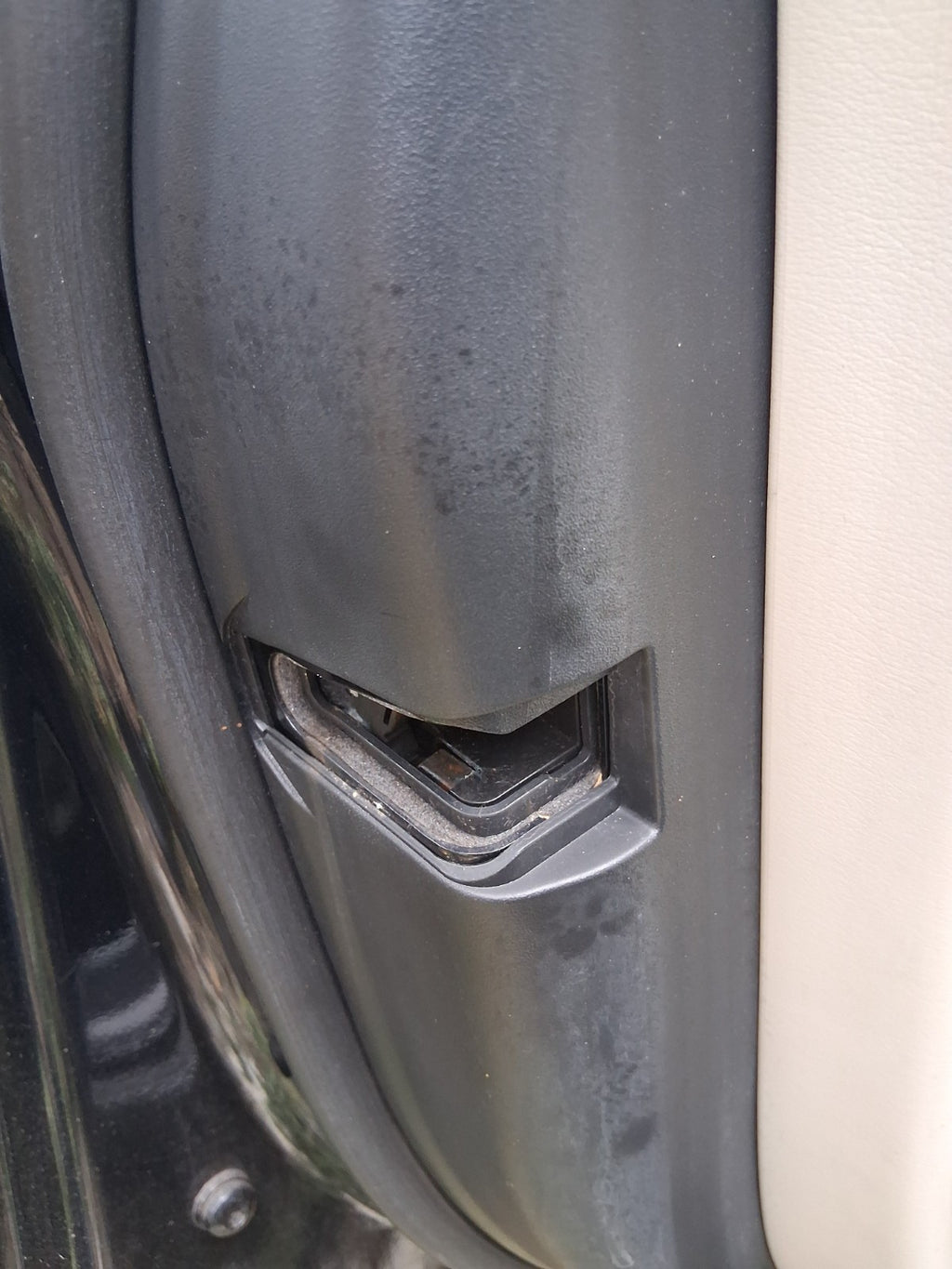 2012 JAGUAR XJ X351 NSF PASSENGER SIDE FRONT LEFT DOOR LOCK MECHANISM