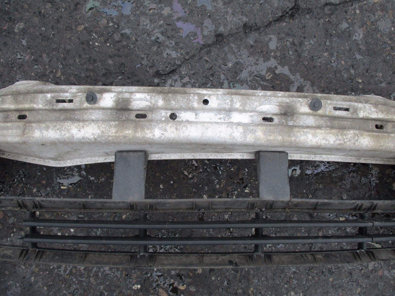 BMW 3 SERIES E46 2003 SALOON FRONT BUMPER BAR REINFORCEMENT CRASH SUPPORT BEAM