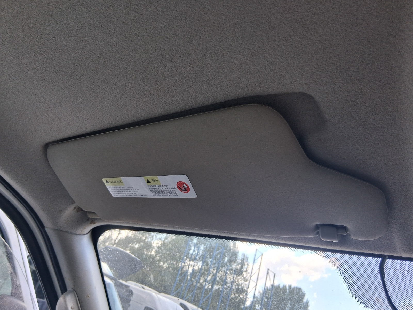 2020 SAIC LDV V80 NSF PASSENGER SIDE FRONT LEFT SUN VISOR SHADE