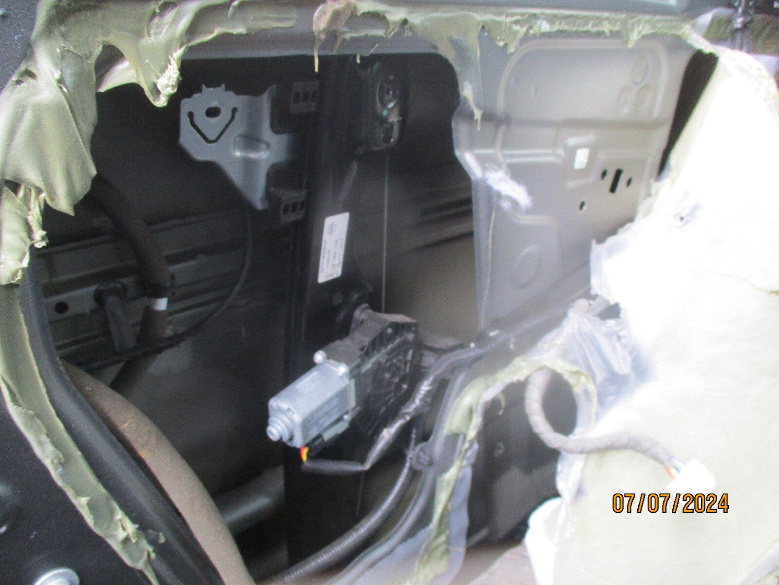 NISSAN QASHQAI J11 2014 NSF PASSENGER SIDE FRONT WINDOW MOTOR REGULATOR