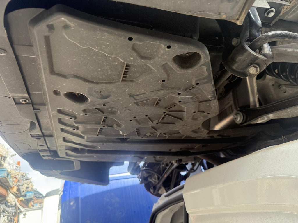 2024 DS AUTOMOBILES DS 7 REAR CENTER UNDER TRAY 9813584080