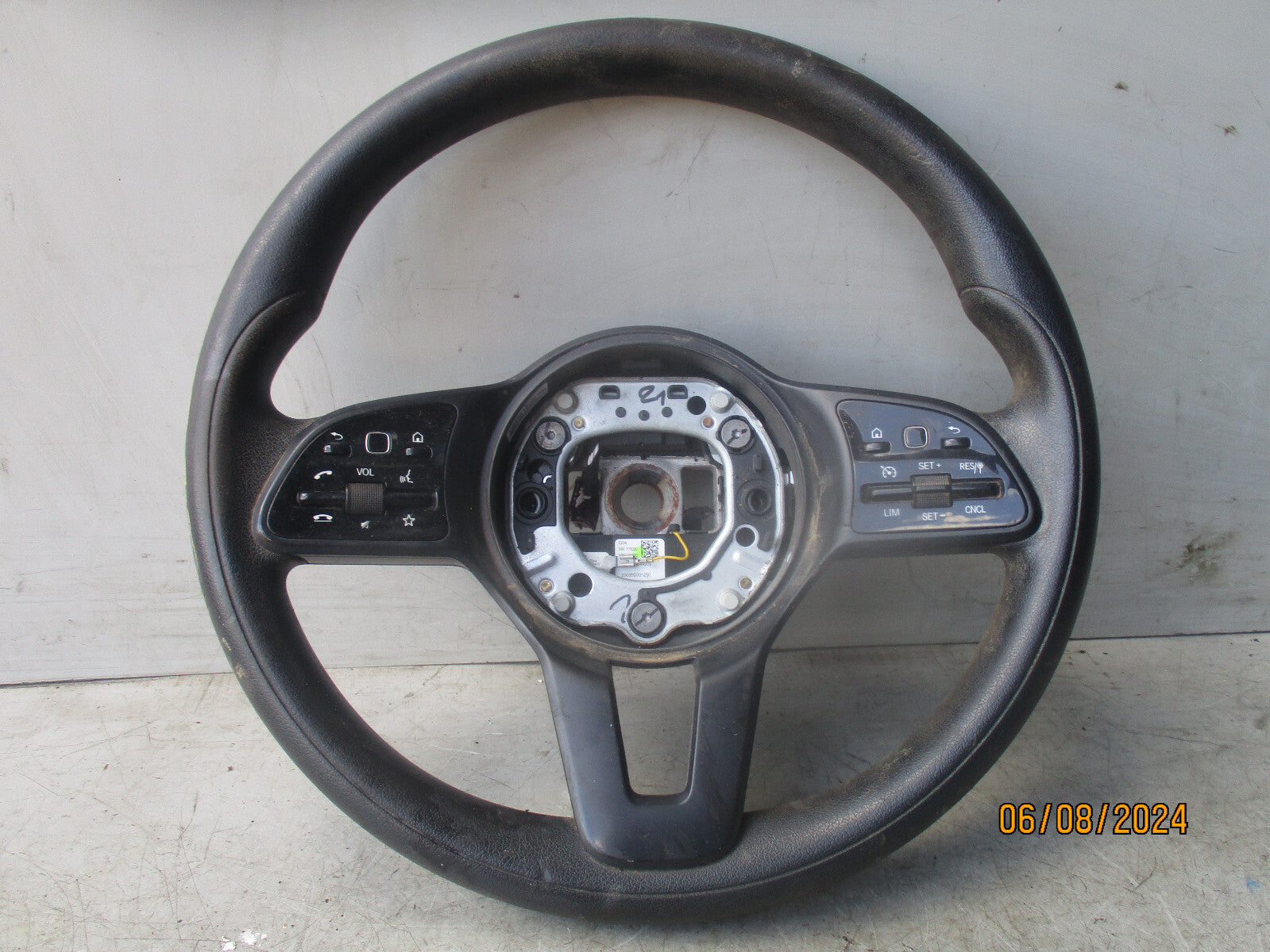 2020 MERCEDES BENZ SPRINTER W907 MULTIFUNCTION  STEERING WHEEL A9074600802